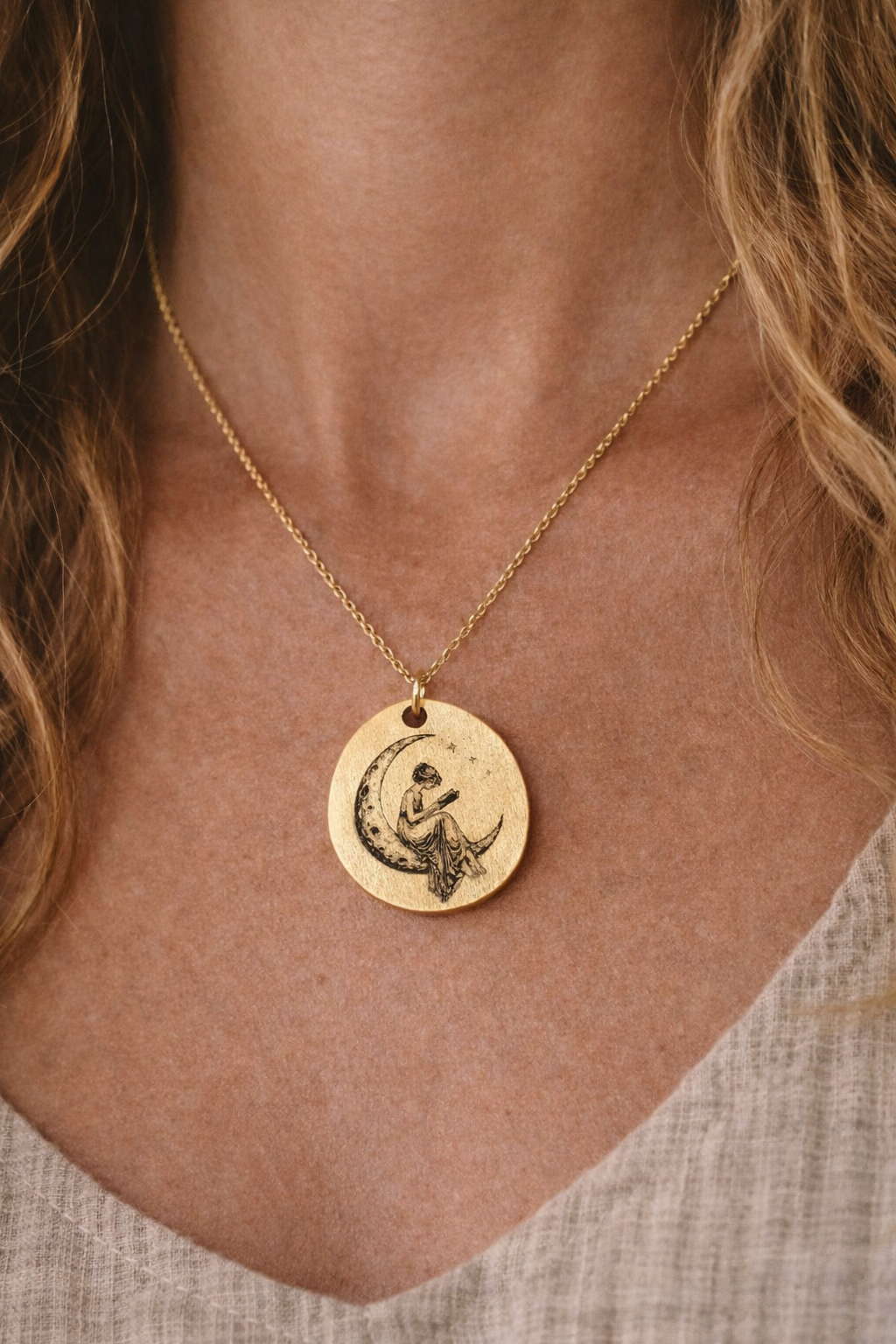 The Reader Necklace