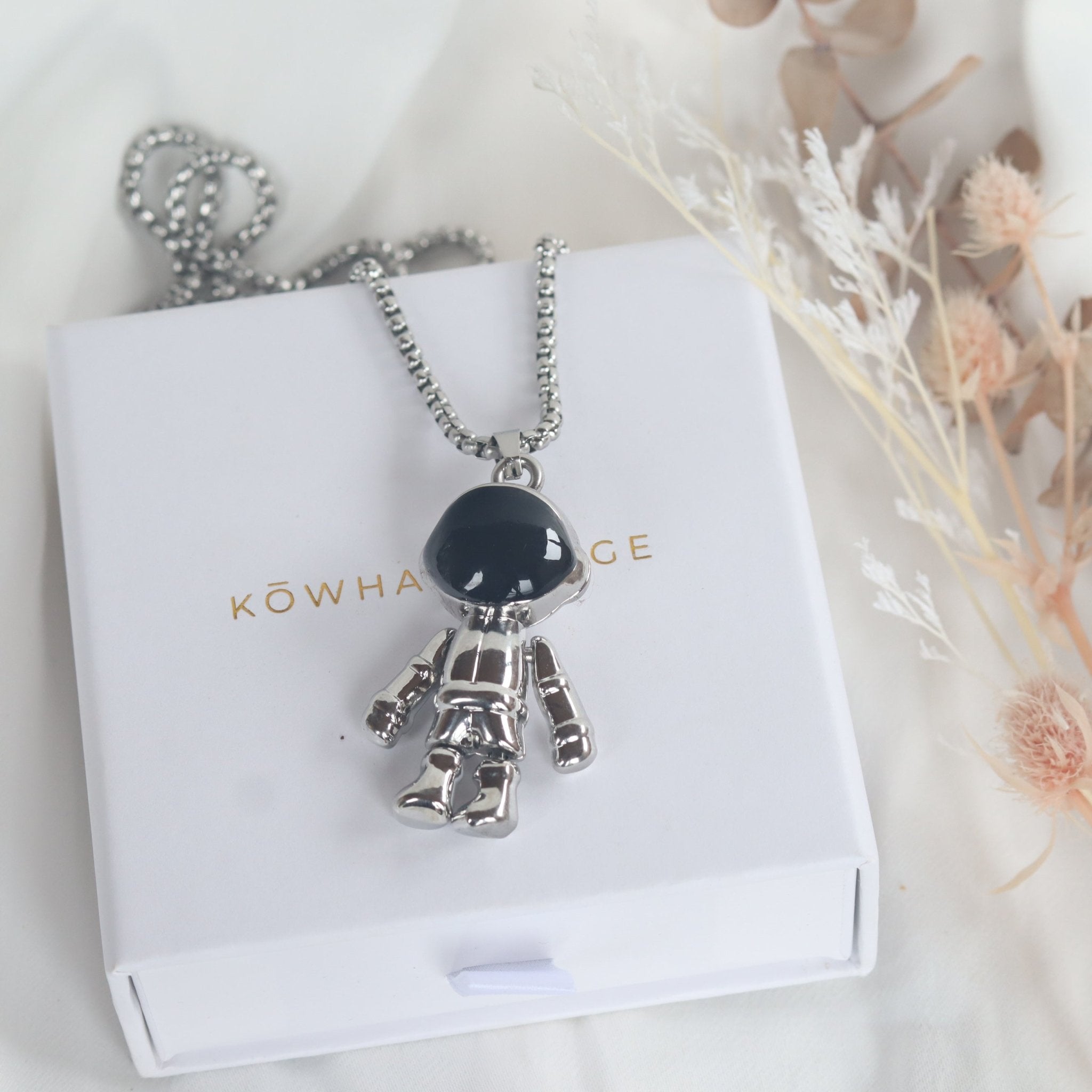 Fidget Friends Fidget Necklace - Kowhai and Sage