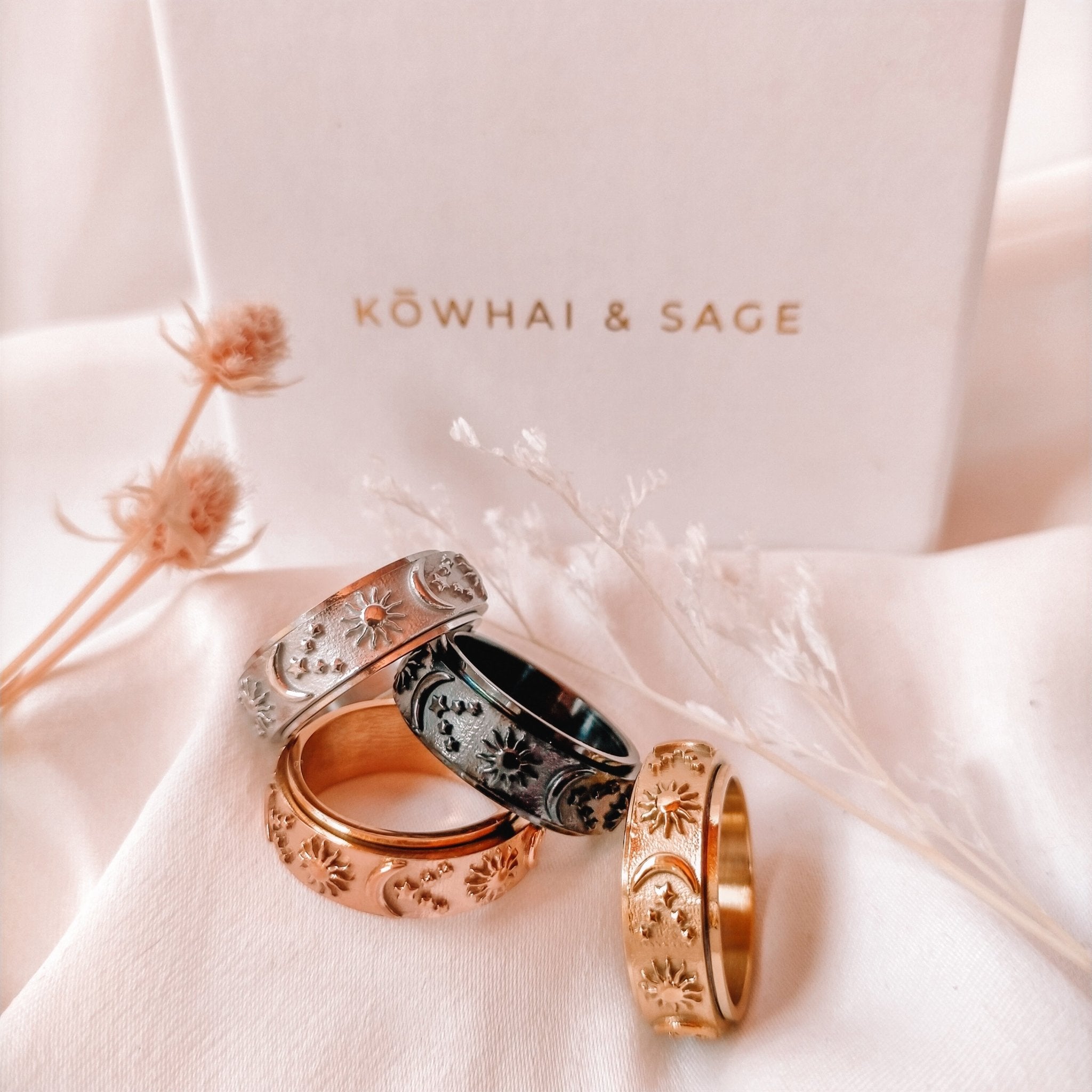 Fidget Jewellery - Kowhai and Sage