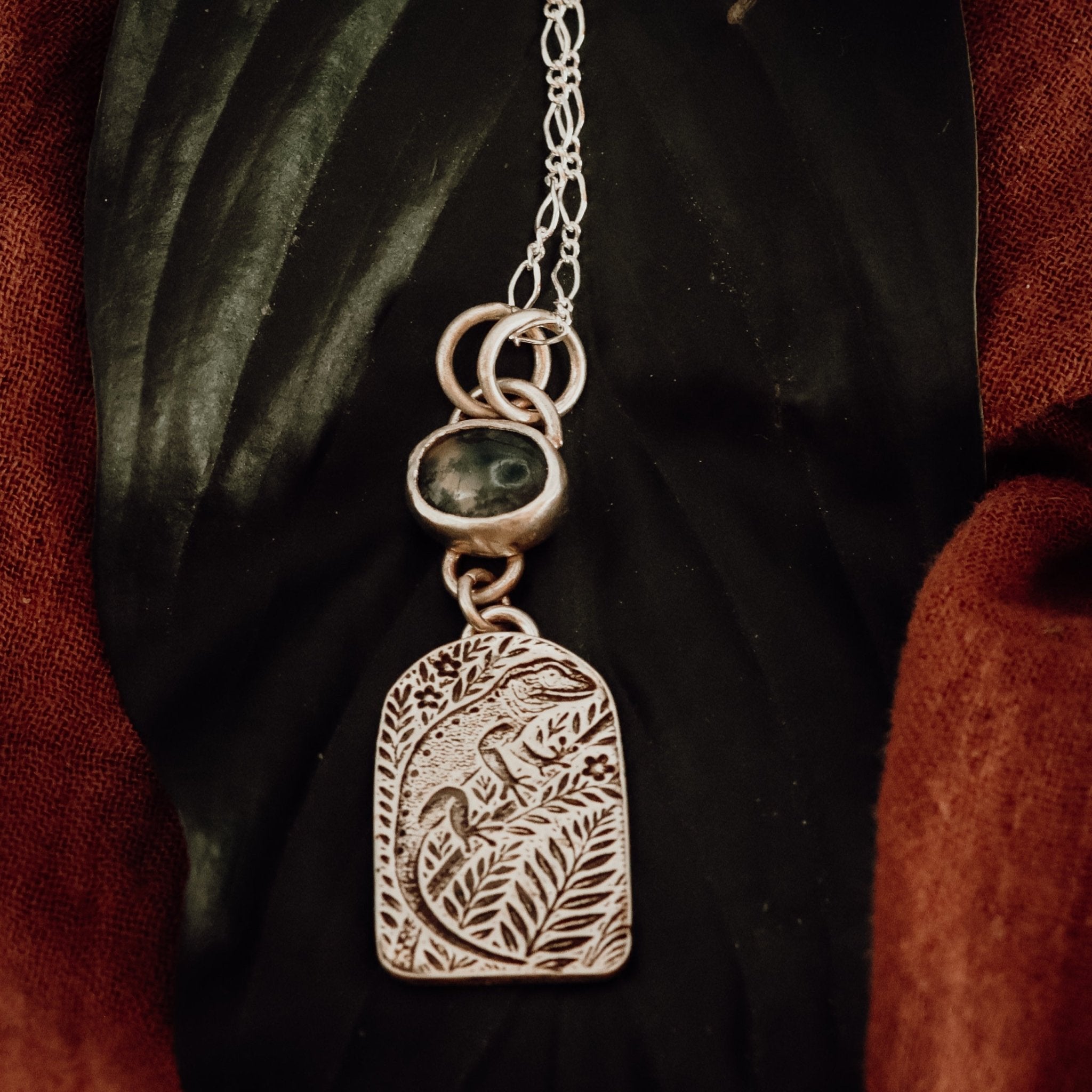 Gecko Moss Agate Necklace - Kowhai and Sage