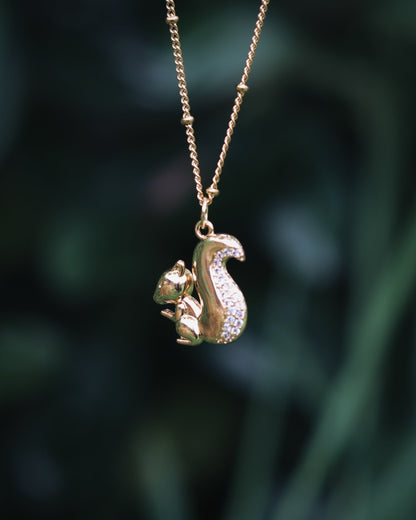 Squirrel necklace - Kowhai and Sage
