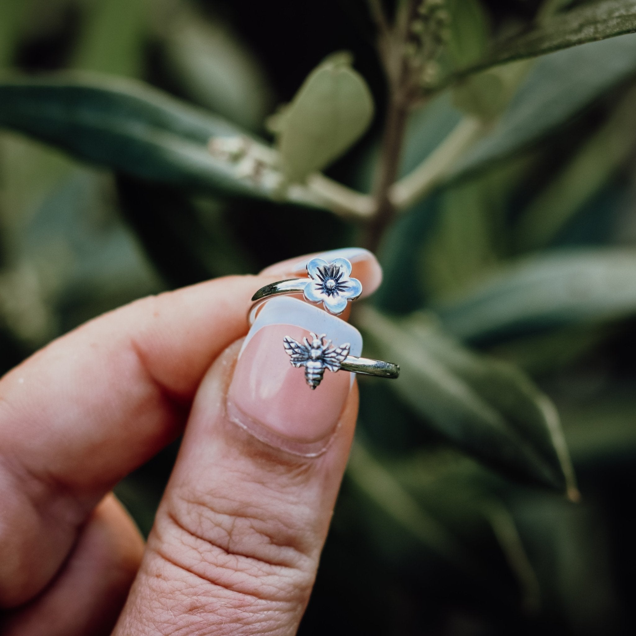 Sterling Silver Bee & Manuka Blossom Adjustable Ring - Kowhai and Sage